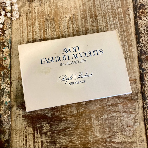 1972 Avon Fashion Accents Purple Pendant with Gold Tone Necklace 30” - Picture 8 of 12